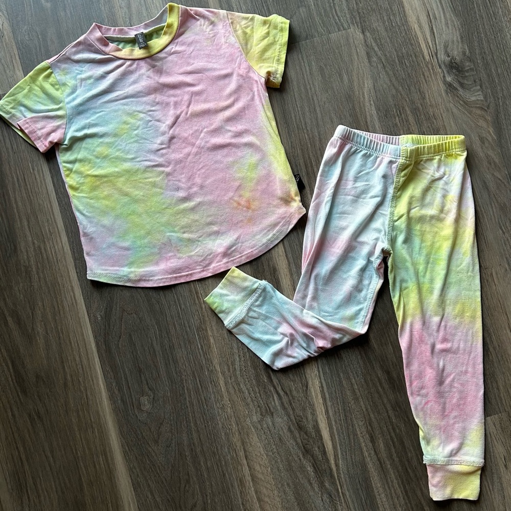 pixielane tie dye colorful shirt size 2 - 3